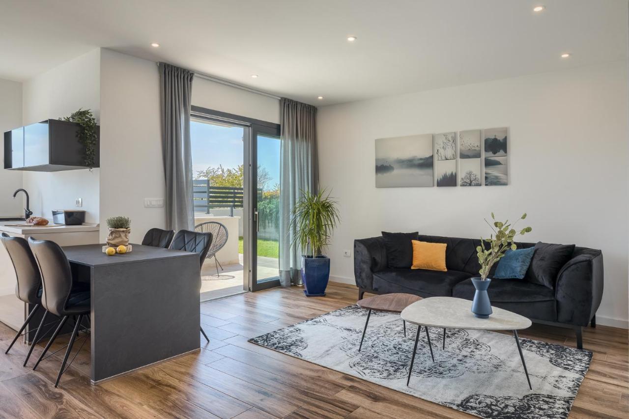 Belvedere Holidays Novigrad  Zewnętrze zdjęcie